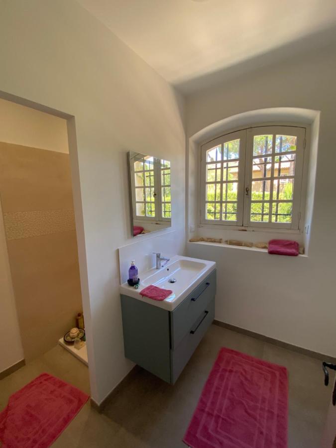 Villa Provencale Familiale Avec Piscine Гримо Экстерьер фото