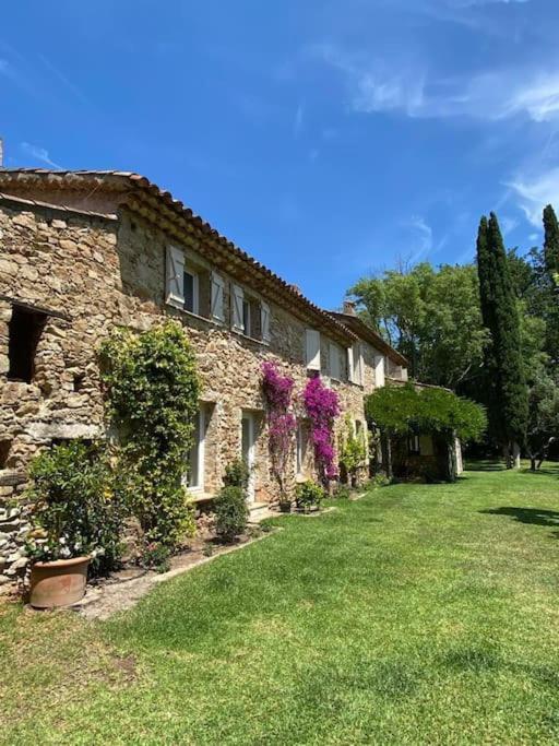Villa Provencale Familiale Avec Piscine Гримо Экстерьер фото