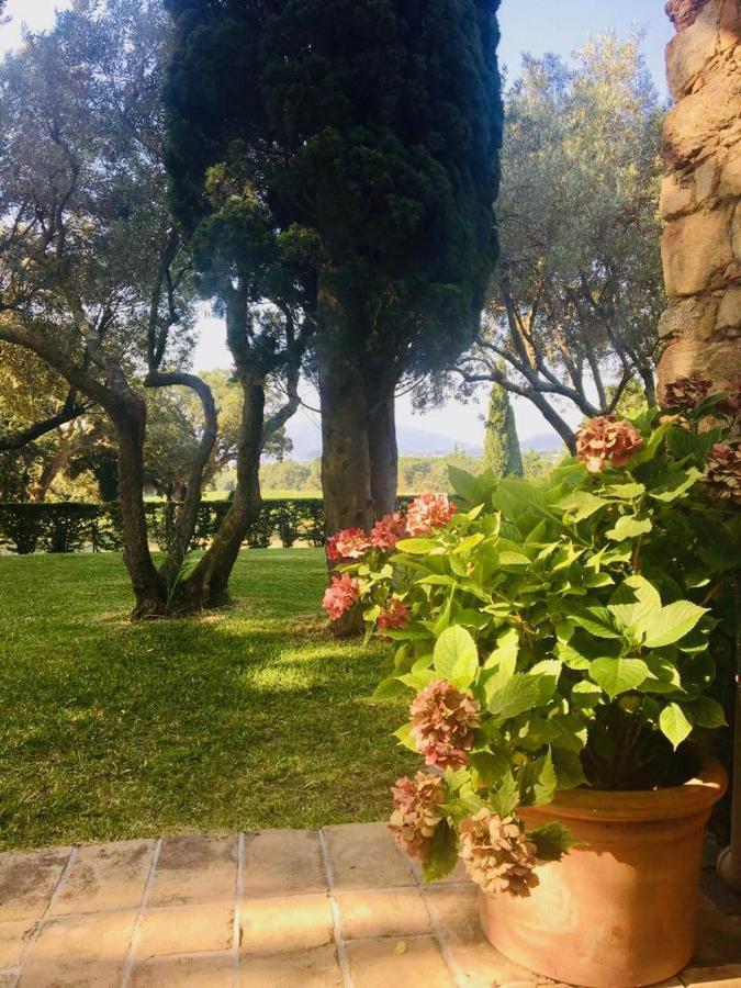 Villa Provencale Familiale Avec Piscine Гримо Экстерьер фото