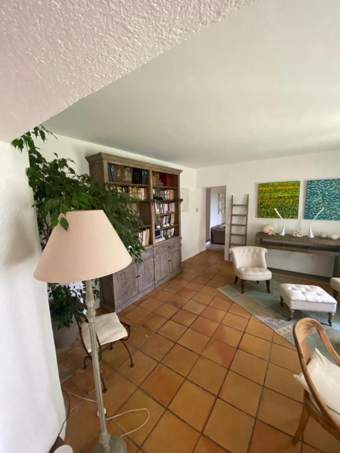 Villa Provencale Familiale Avec Piscine Гримо Экстерьер фото